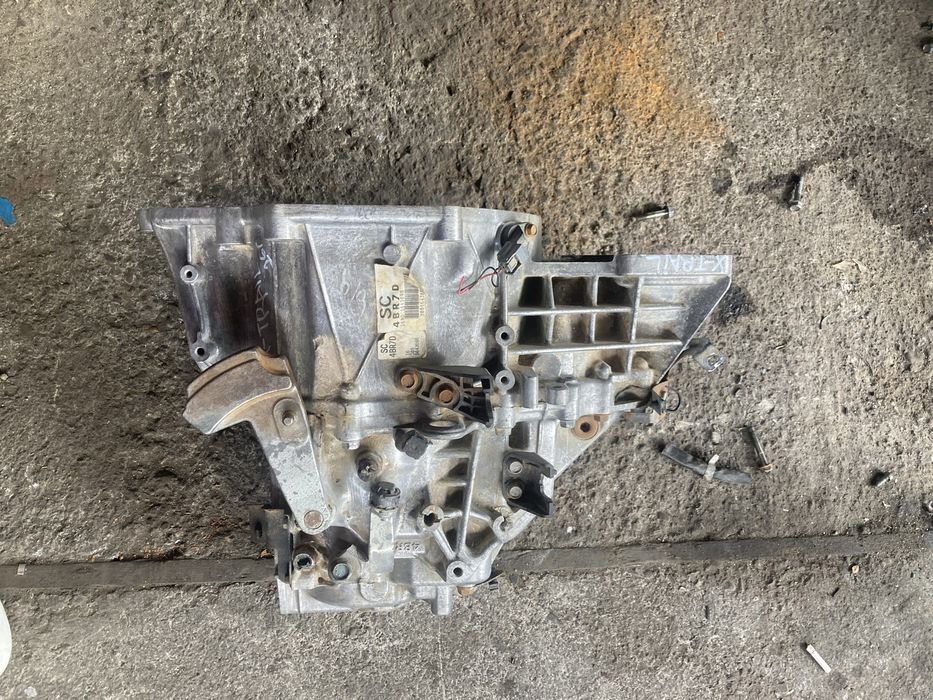 Nissan X Trail 2016 година 1.6 dci 6 скорости 4x4 Скоростна Кутия