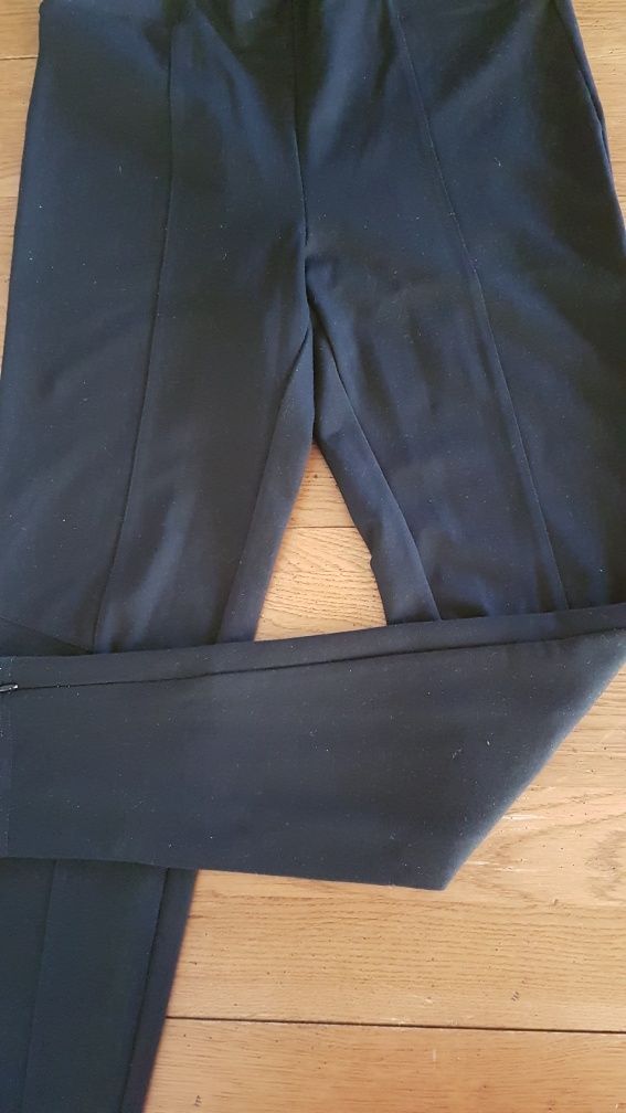 Pantaloni Reserved negri