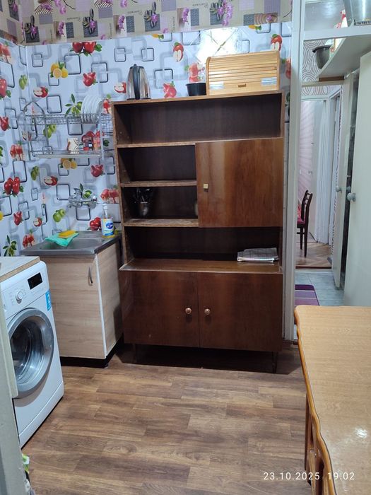 Сдаётся 3х комая квартира  семейным, техника имеется. Чиланзар 19 й кв