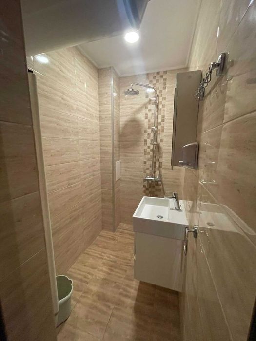 Дава се под наем Тристаен апартамент в Бургас, Лазур - 75 кв.м за 750 € - Снимка #8