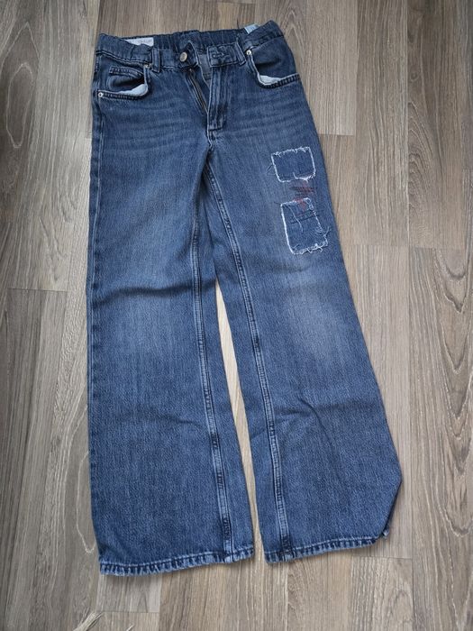 Blugi cu petece mar 152