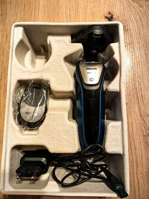 Самобръсначка Philips Agua Touch