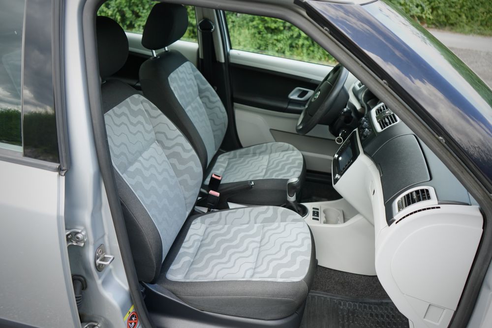Skoda Fabia 2 5J 1.9 TDI 105cp Ambiente Navi CarPlay