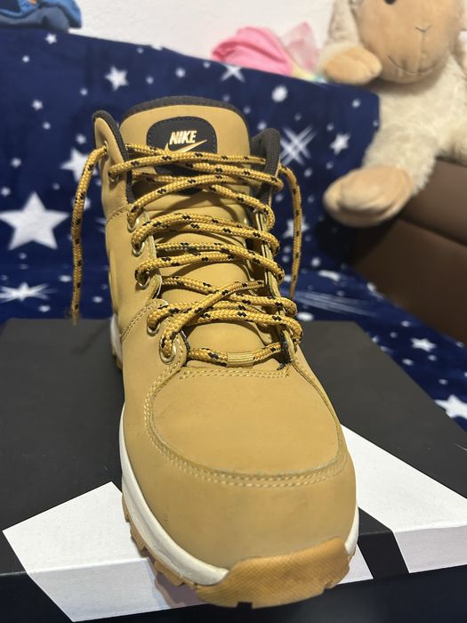 Ghete nike manoa