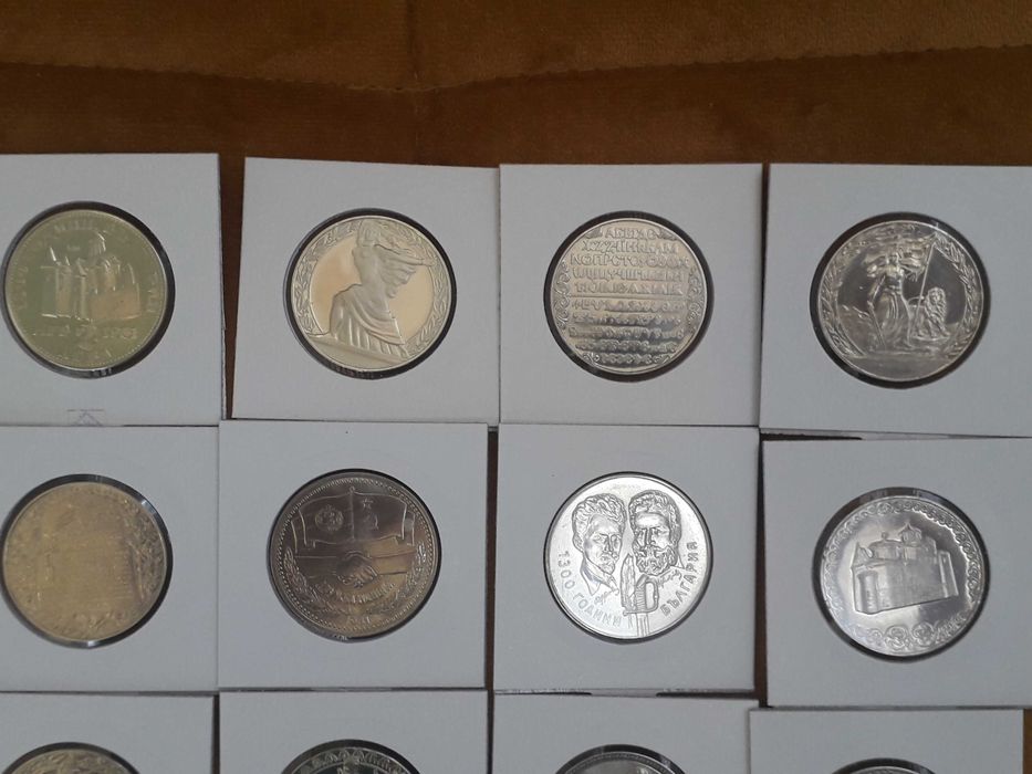 пълният лот от 15 бр. никелови монети 1981г. "1300г. България"
+ БОНУС