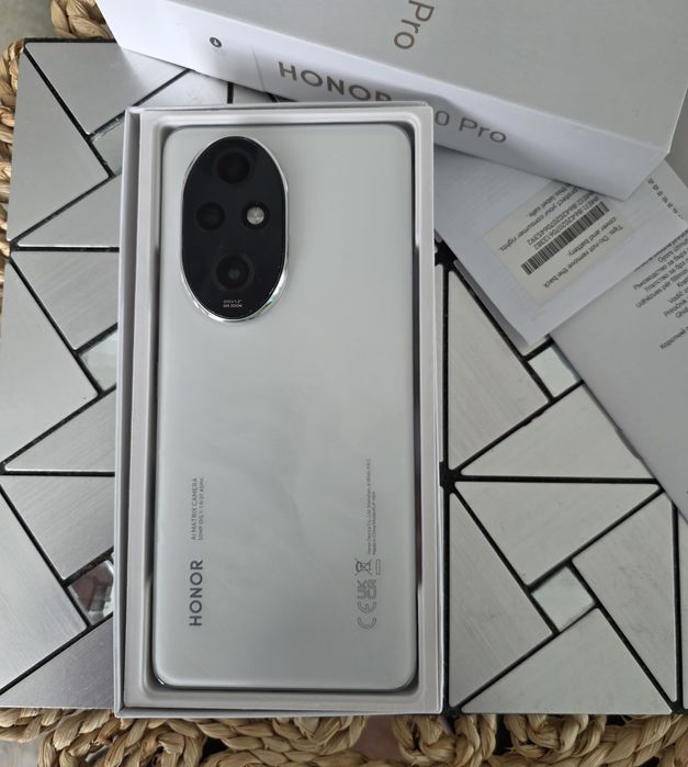 HONOR 200 Pro  бял с гаранция!