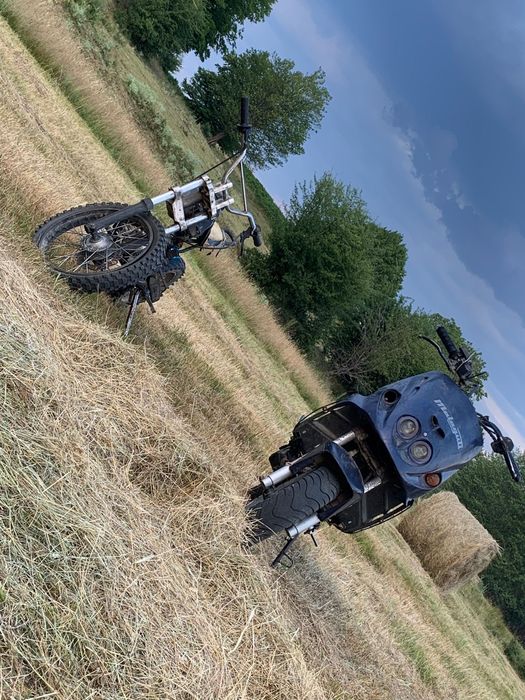 Vând scuter yamaha aerox 100cc  fără acte