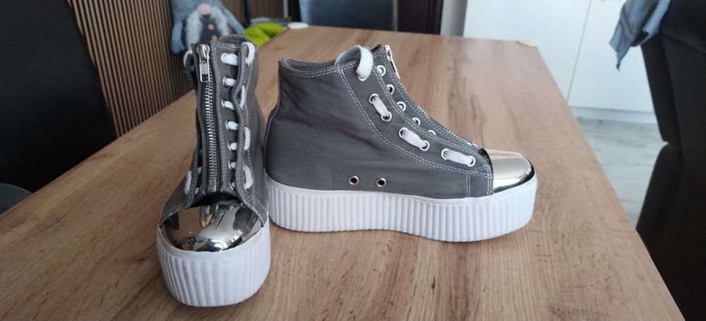 Дамски кецове на Replay и GiAnni
