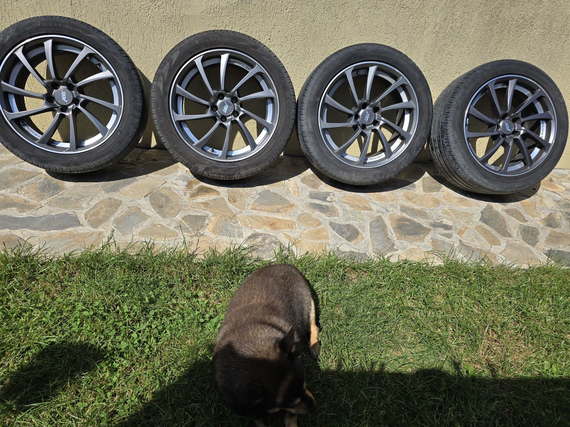 Jante aliaj R19 ATB Motorsport cu anvelope Pirelli Scorpions