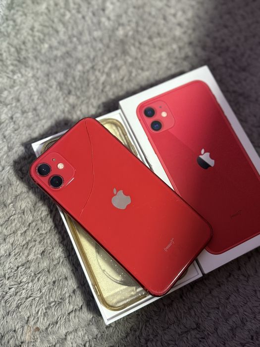 Iphone 11,капацитет 74%, идва с кабел и калъф,за повече инфор на лично