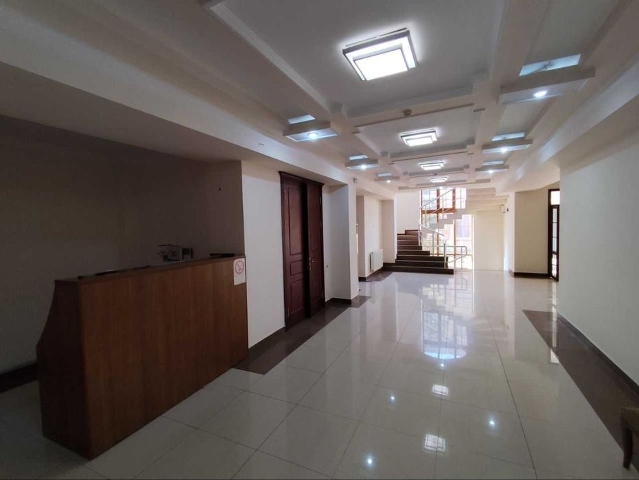 Дом под представительство Текстиль 13-ком 1000 м² 6-сот парковка