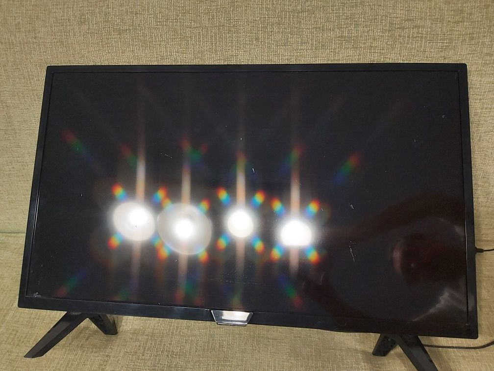 TV Led ultrasubtire Philips 80 cm