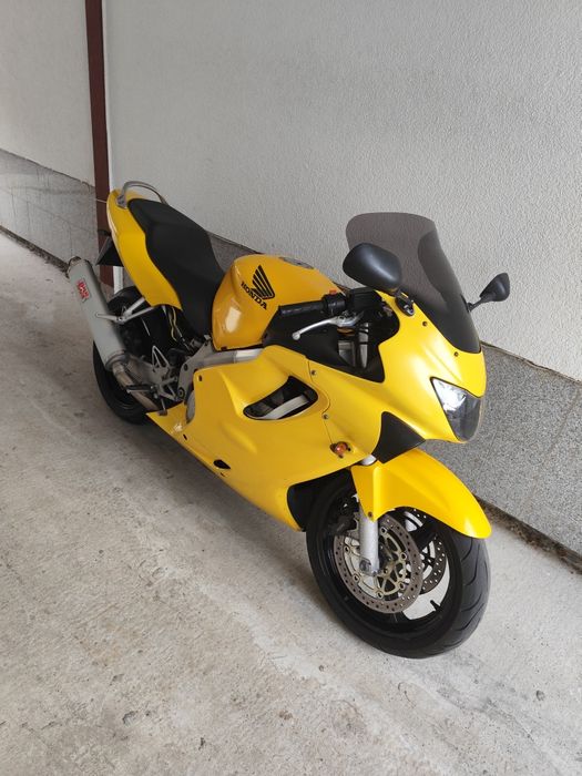 Honda Motor CBR 600 F /2000