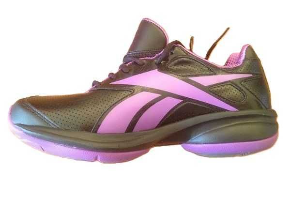 НОВИ тонизищи дамски маратонки Reebok simply tone номер 38