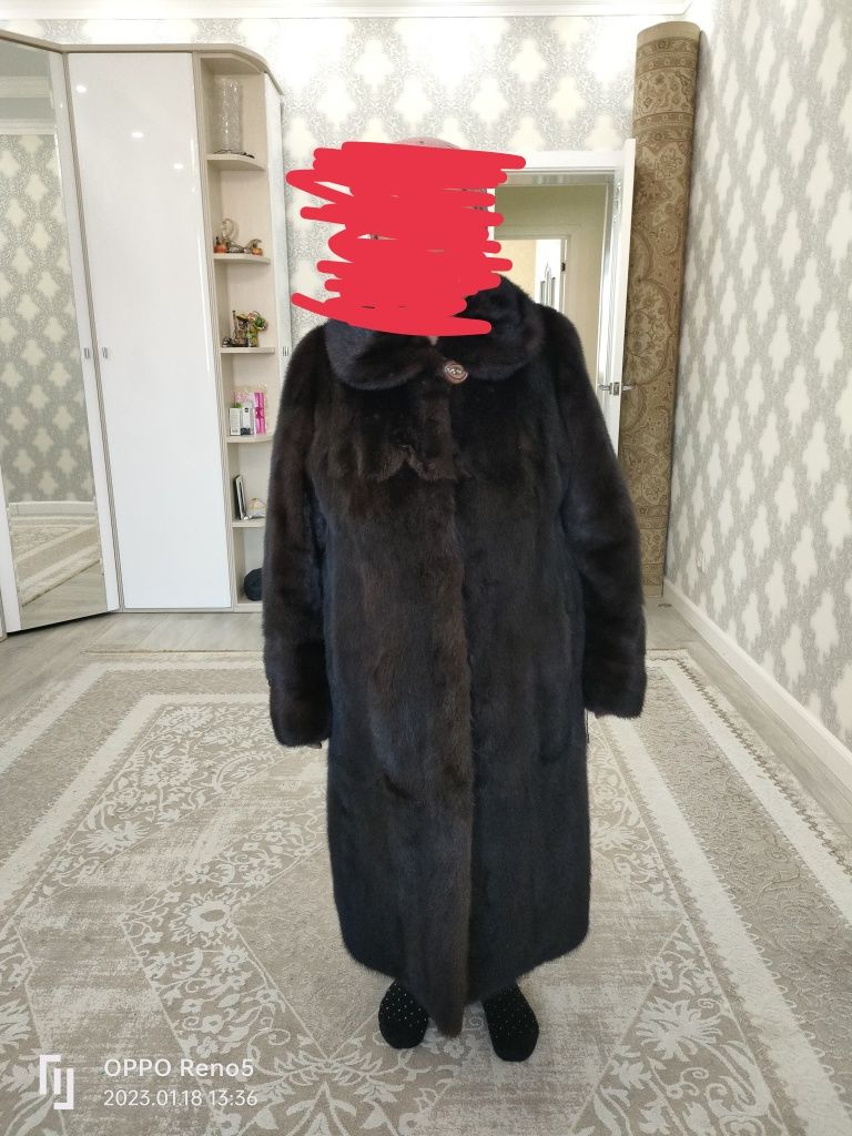 Продам норковую шубу новая