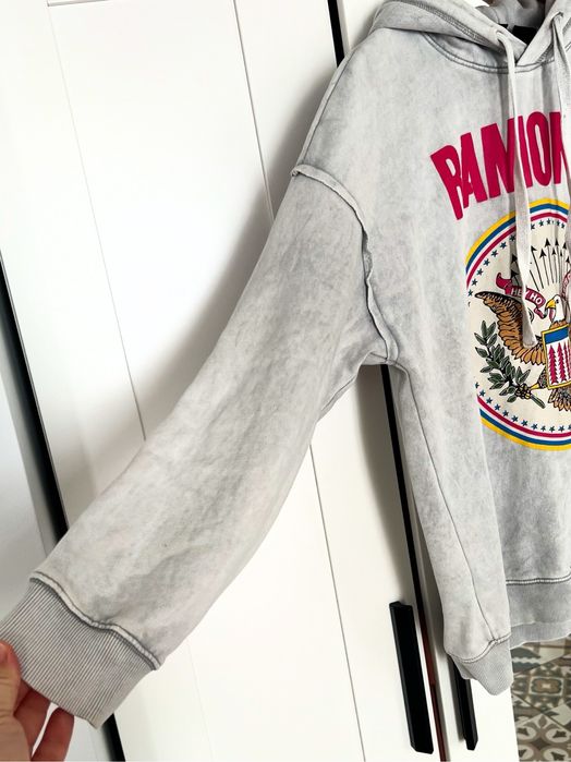 Сиутчър BERSHKA x Ramones