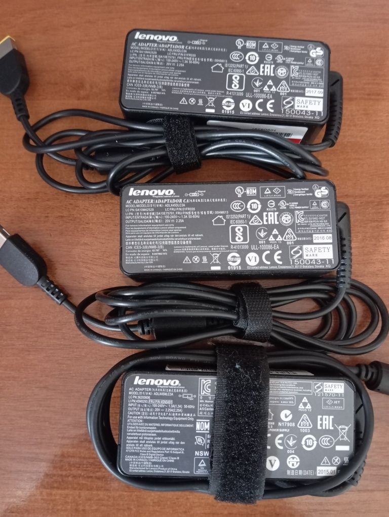 Lenovo зарядно за лаптоп