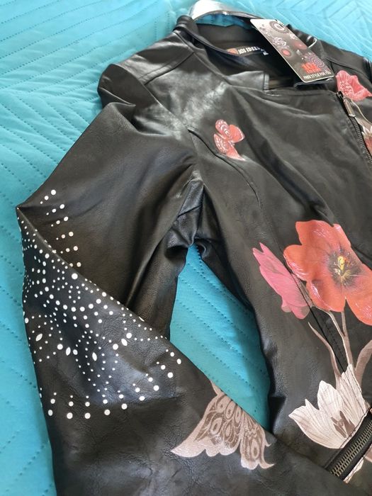 Ново кожено сако ( яке] с апликация