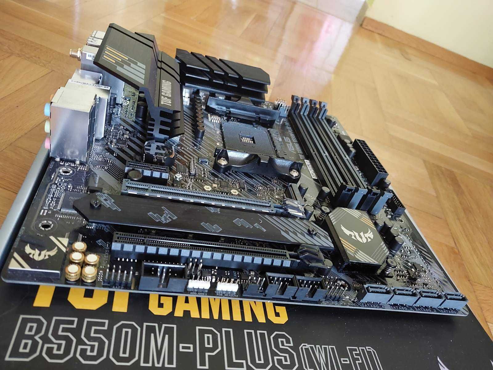 AMD Ryzen 5 5600X + Asus TUF B550M Plus Wi-Fi