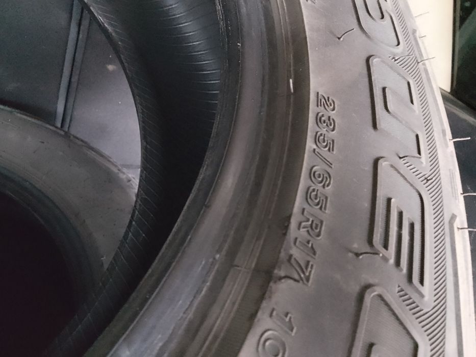 Anvelope bridgestone at 235 65 17
