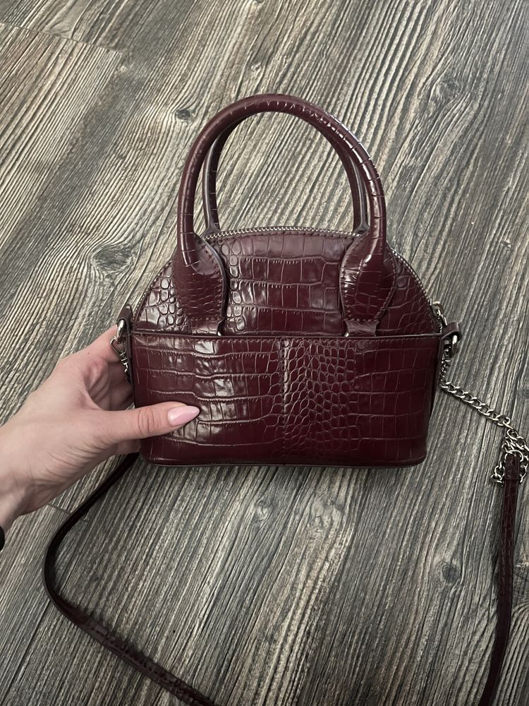 Чанта в цвят бордо zara