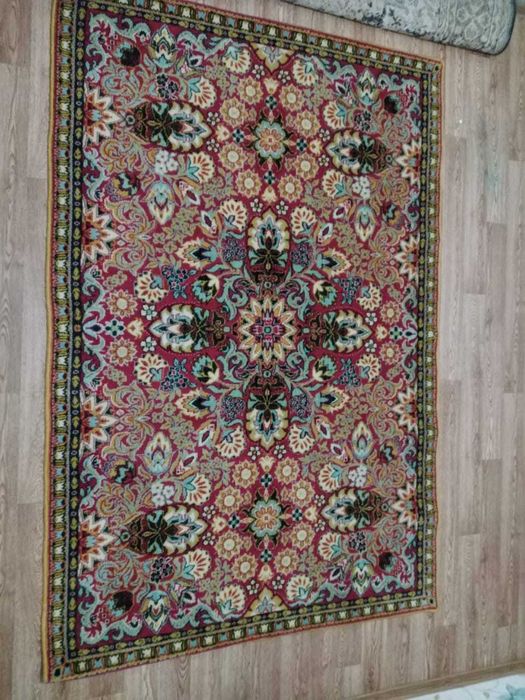 Продам ковер 1,2×2