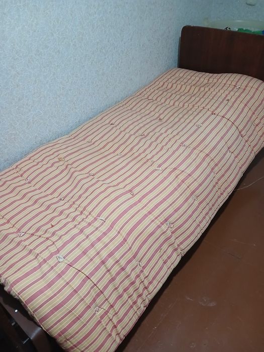 Продам ватныи матрац