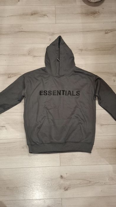 Сиво Худи на ESSENTIAL