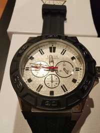 Guess Force.  Ceas W0674G3.  Black
