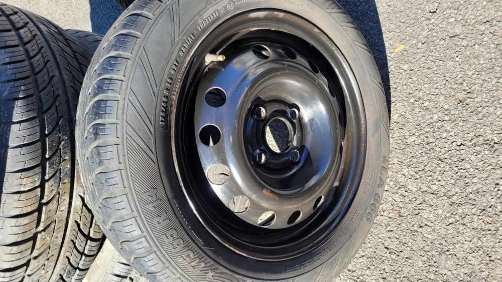 Roți pe R14 (jantă și anvelopă)