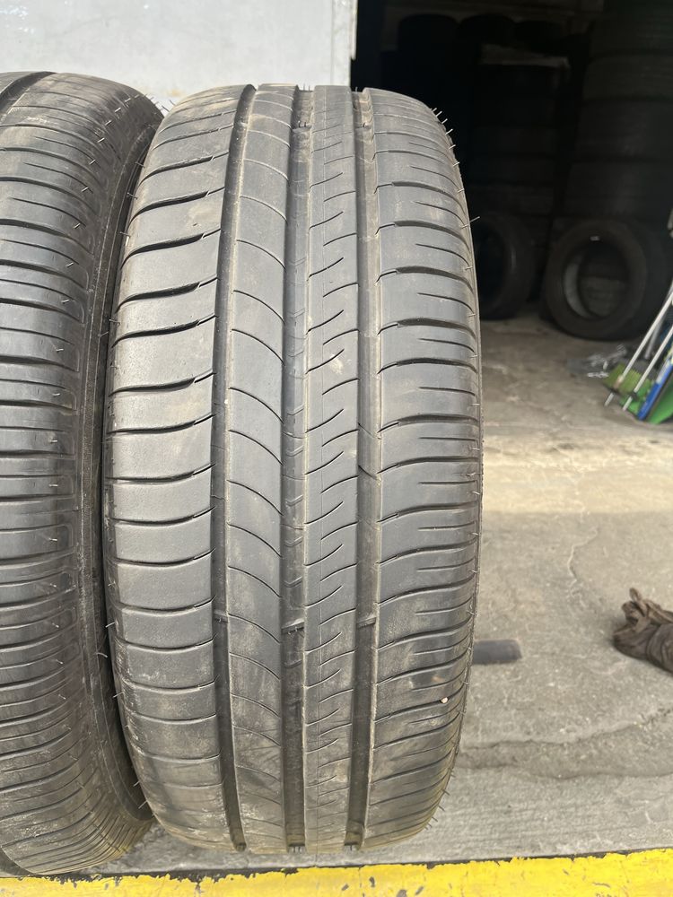4 бр. летни гуми 215/60/16 Michelin DOT 5218 5 mm