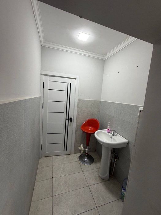 Срочно продаётся нежилое помещение  100м²   метро Ойбек   Angels food