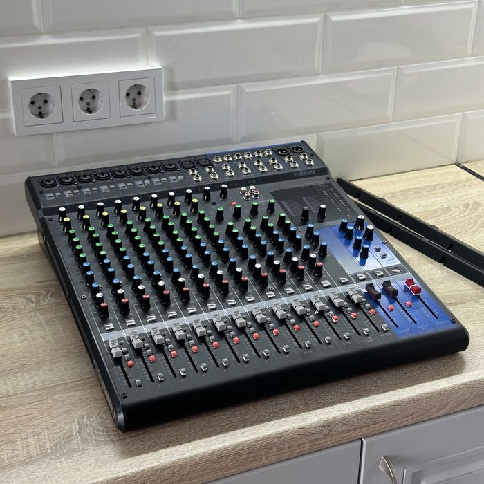 Yamaha mg16xu микшерный мульт
