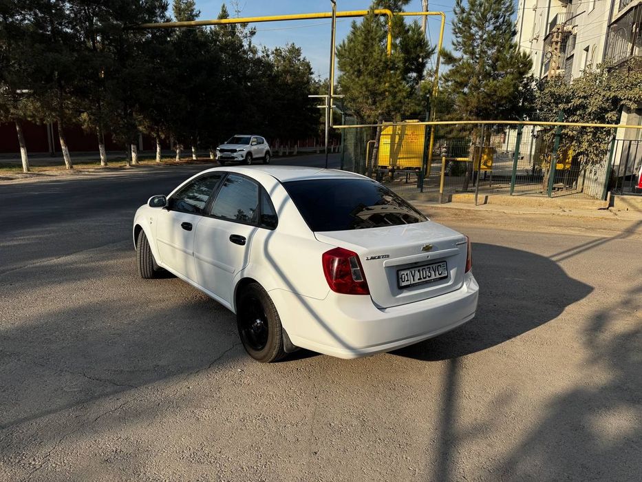 Checrolet Lacetti 1.8