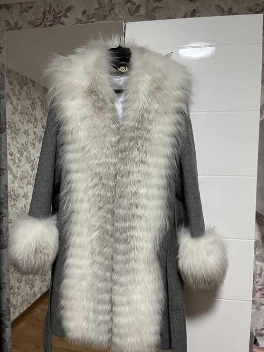 Женское новое пальто