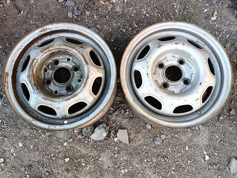Продам оригинальные металлические диски на Volkswagen Golf