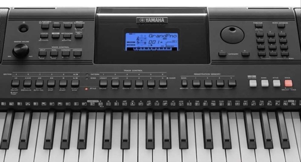 Vand orga yamaha psr-e453 + stativ
