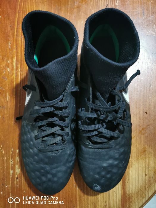 Футболни обувки Nike Magista, номер 40,5, идеално запазени!