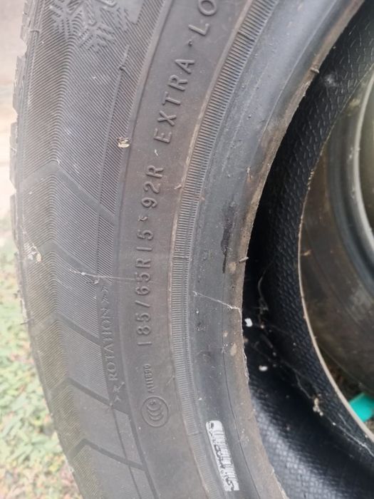 Продам зимние шины Triangle 2шт