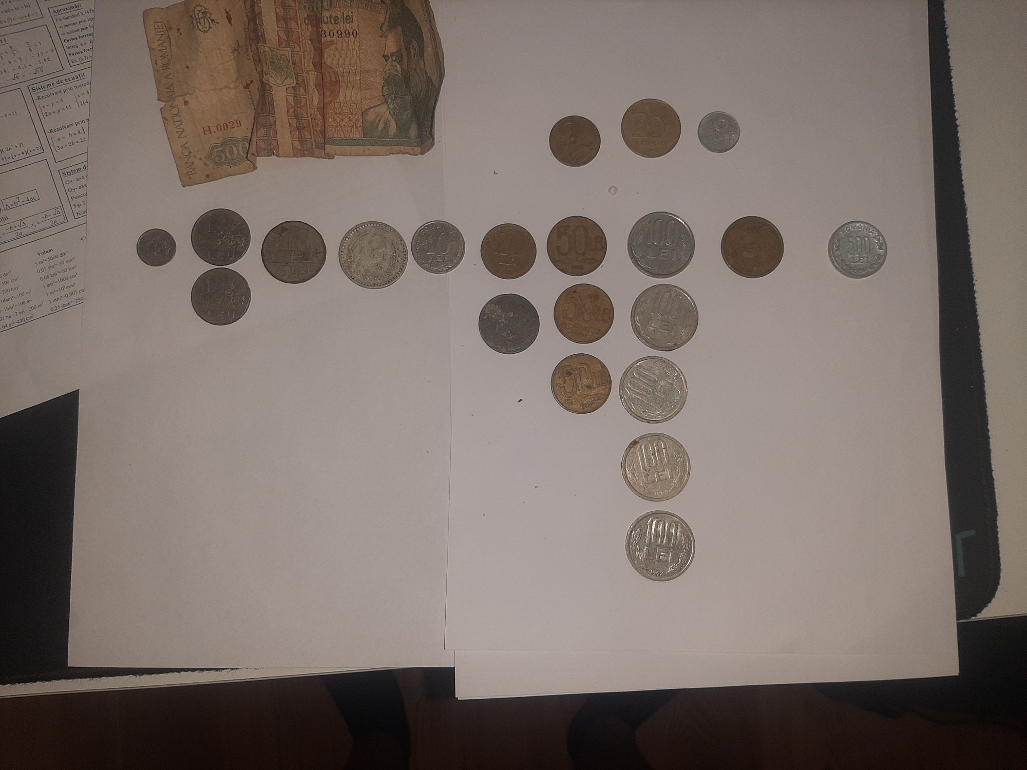 Vând monezi vechi +o bancnotă