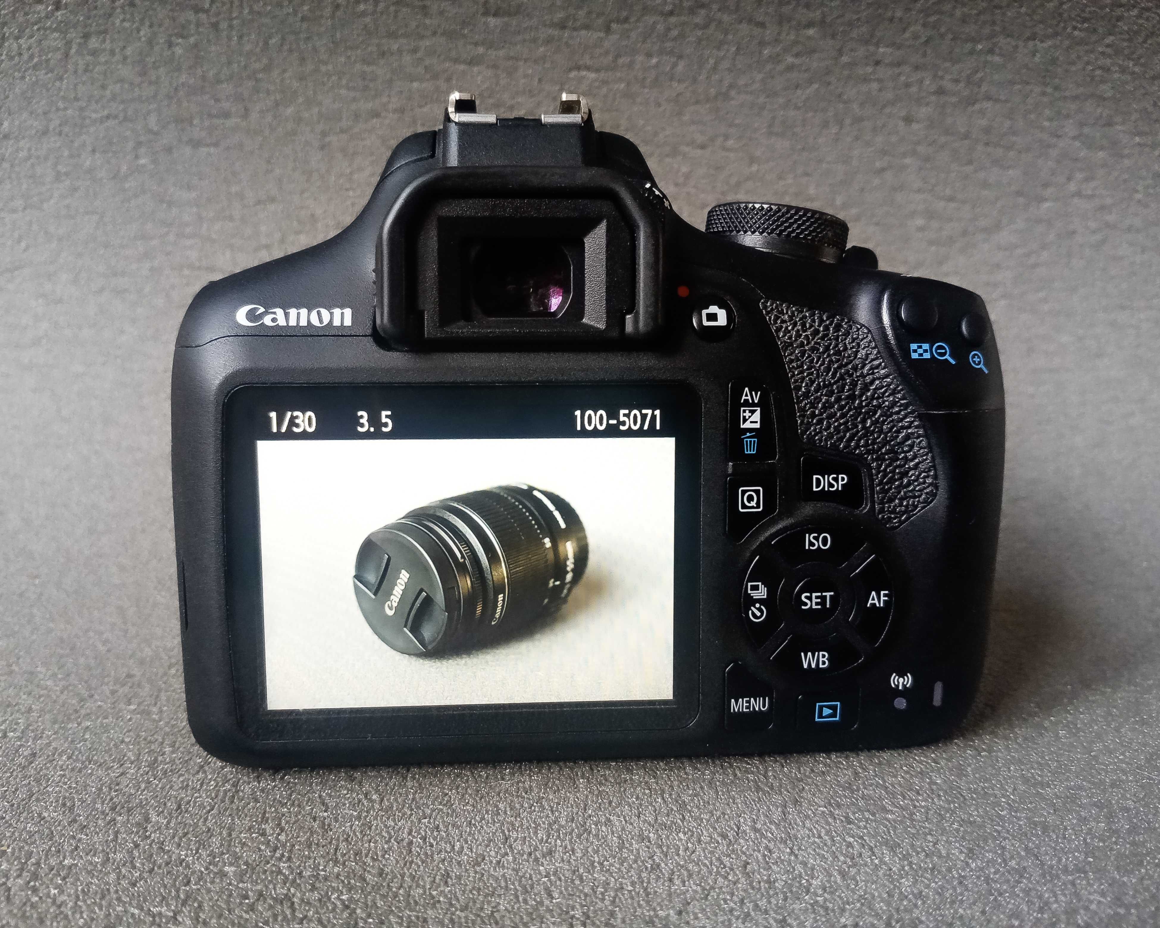 Фотоапарат Canon EOS 2000D(DSLR)+oбектив+smartcharger+battery pack