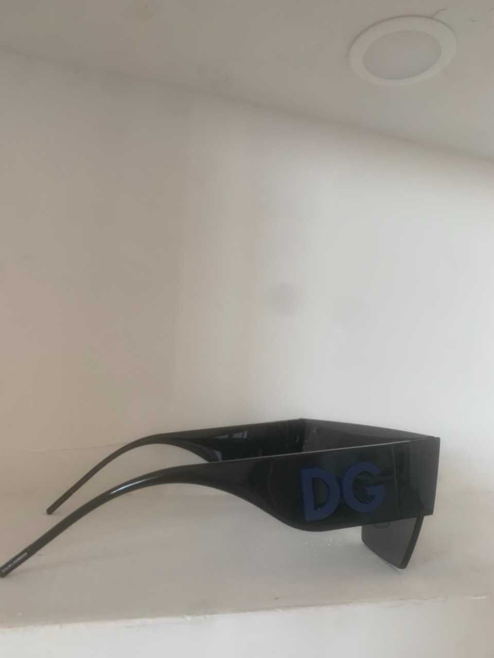 Очила дамски "DG" нови.