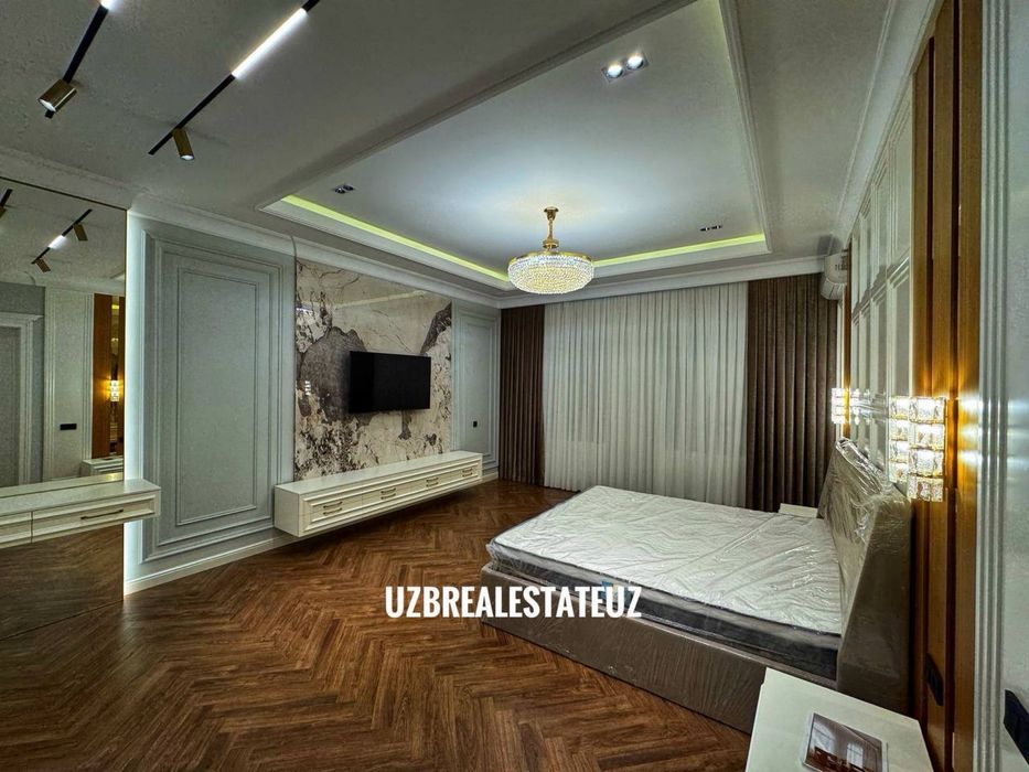 Ор-р: Улица Саломатина Продается Новый Евро Дом!!! 4.соток 600м2 7.ком