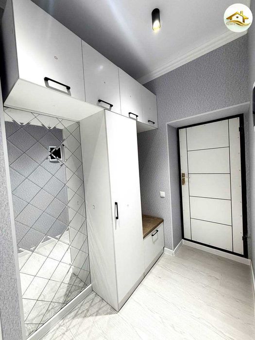 Продаётся 2х квартира на 2 этаж орр 5-МИКР