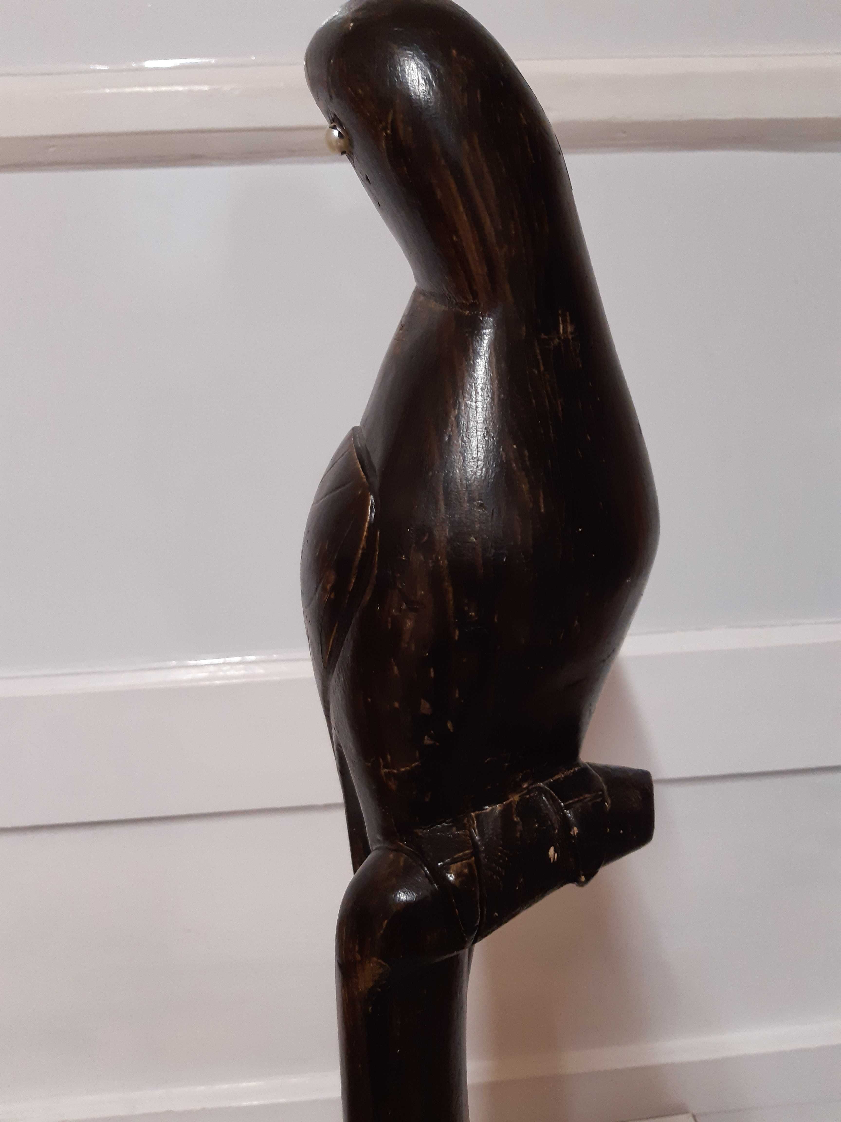 Papagal sculptat in lemn usor, inaltime 59cm,