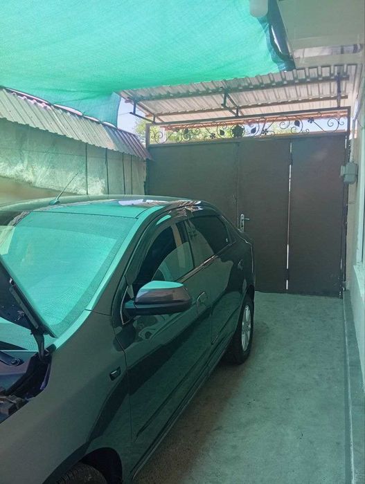 Продам маленький но очень уютный домик не далеко от дороги не дорого