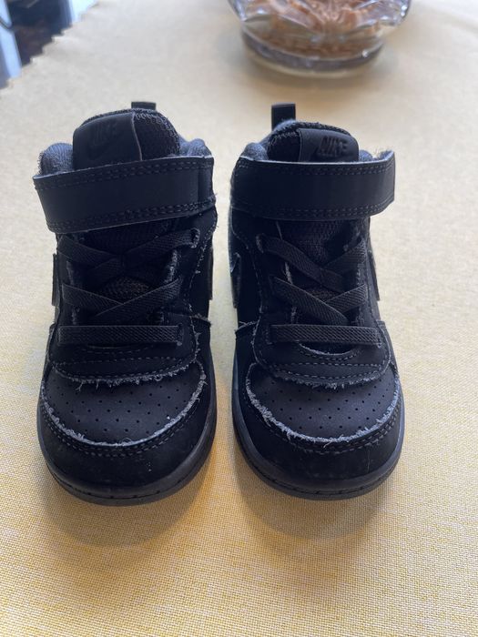 Зара 28 номер,кецове Converse 22 номер,Nike Court 22 р-р