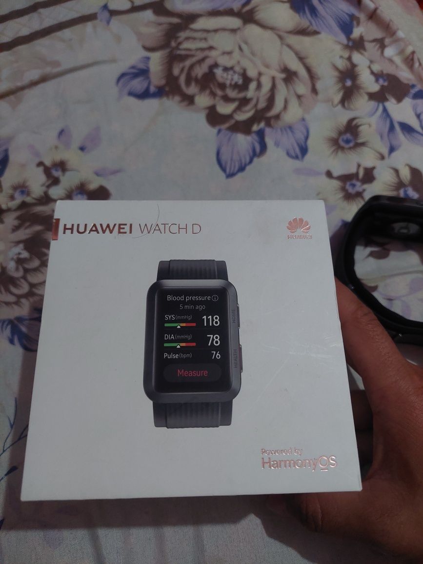 Смарт часы Huawei Watch D