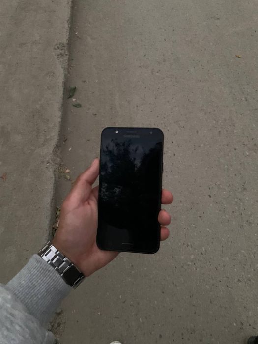 Samsung Galaxy J7 Core
