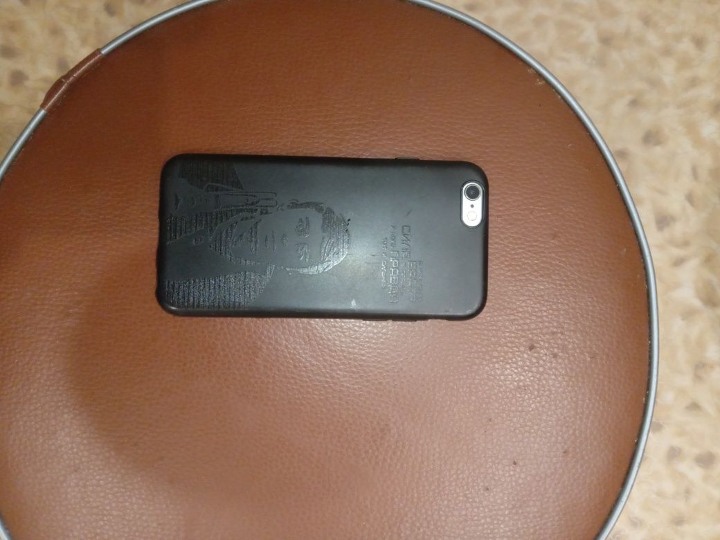 Продам айфон 6 s
